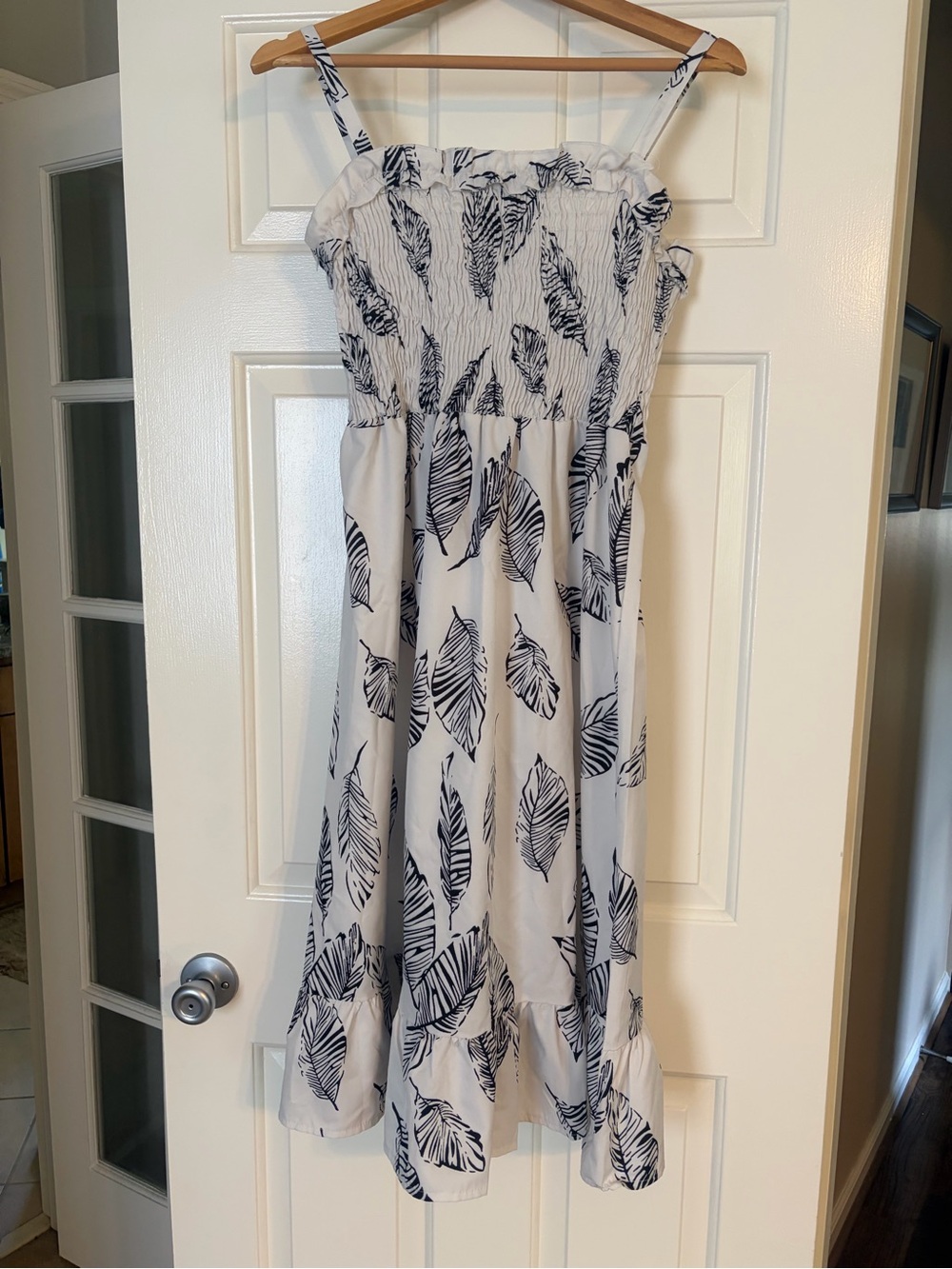 Women’s White & Navy Feather Print Sundress